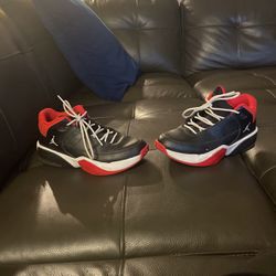Jordan 3 Auras Size 5.5