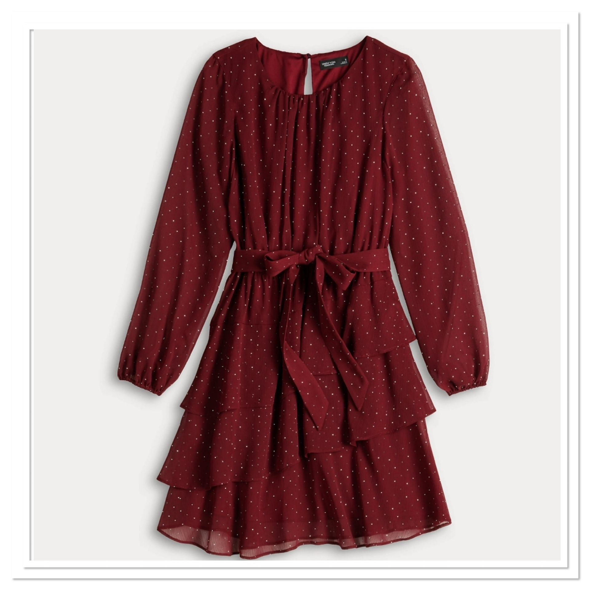 XXL Vera Wang Dress! Never Worn. It’s Very Pretty And Light Weight!!!