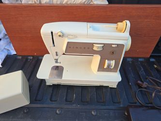 Vintage Singer zig‐Zag model 758