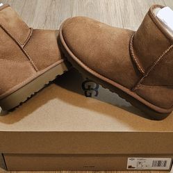 Classic Mini UGG Boots Size 6/7 And 8 For Women 