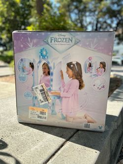 Frozen Disney Elsa's Magical Ice Vanity Mirror, Disney toys, kids toy, kids mirror, kids vanity, Disney vanity mirror