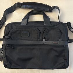 Tumi Alpha 2 T-Pass Business Briefcase 26516D2