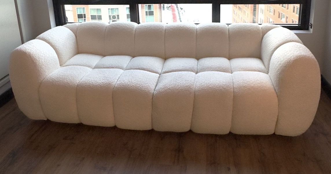 3 Seats Sofa 