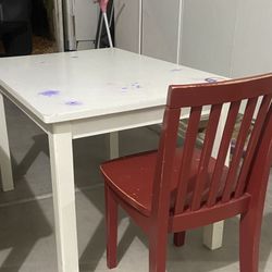 Kids table and chair 