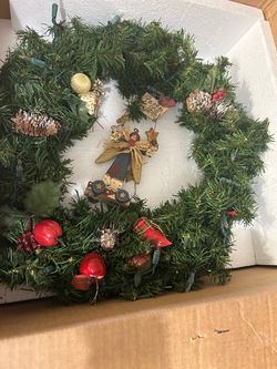 Christmas 🎄 Wreath with Angel Peace on Earth