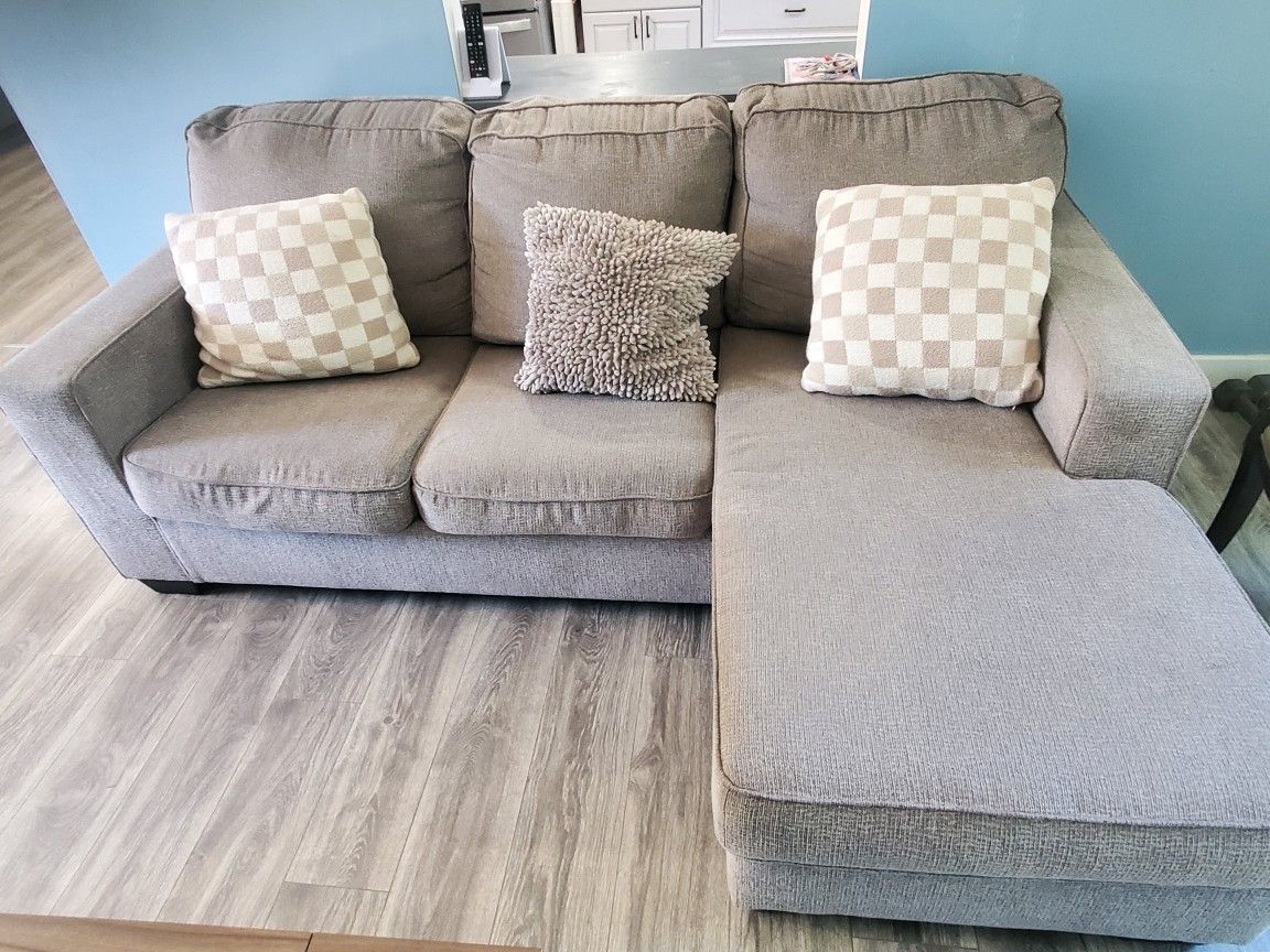 Small Sofa For 3 People With Long Piece