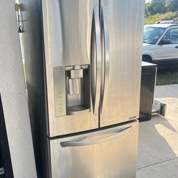 LG Refrigerator 