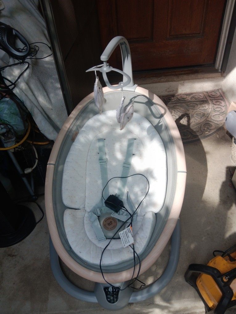!! Baby Swing Maxi Cosi Works Great
