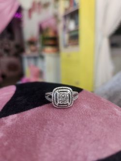 Cluster diamond ring size 8