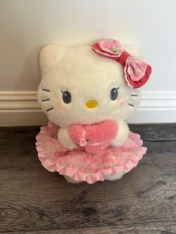 Hello Kitty floral plushie