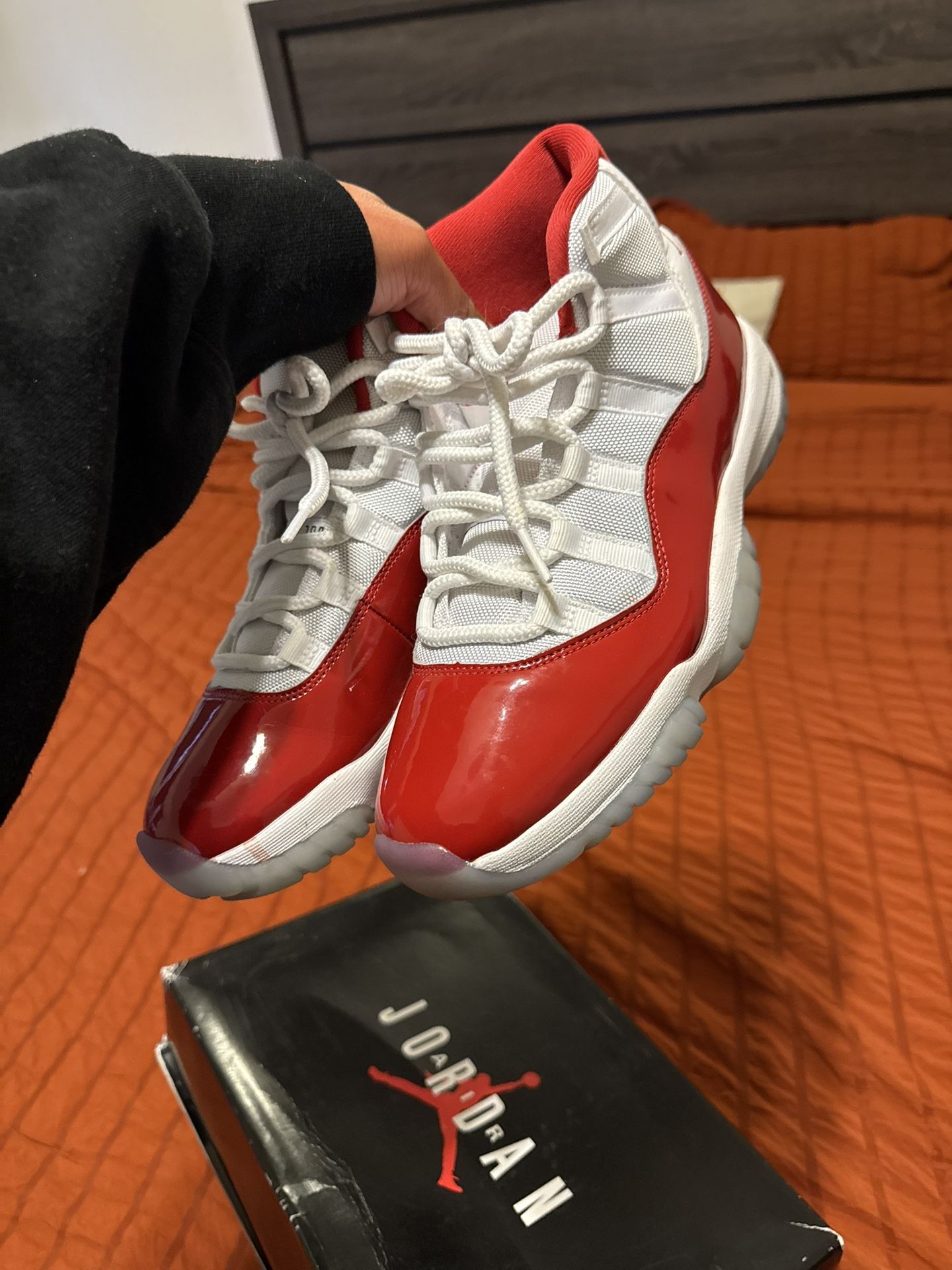 Jordan Cherry 11 Size 8.5