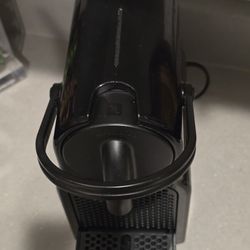 Nespresso Inissia: Coffee Machine