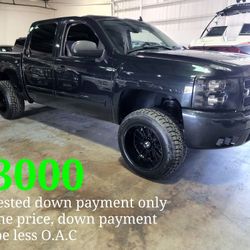 2009 CHEVY SILVERADO  LT    (CREW CAB)