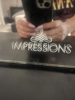 Impressions Vanity