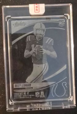 2025 Riley Leonard Panini Absolute Glass CASE HIT #42