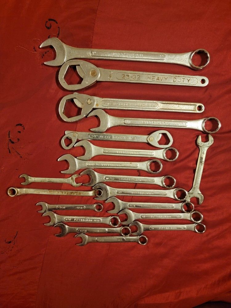 Pittsburgh Heavy Duty HAND WRENCH SET
