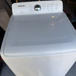 Samsung Top Samsung Top Load Washer in White with Impeller and Soft Closed Lid