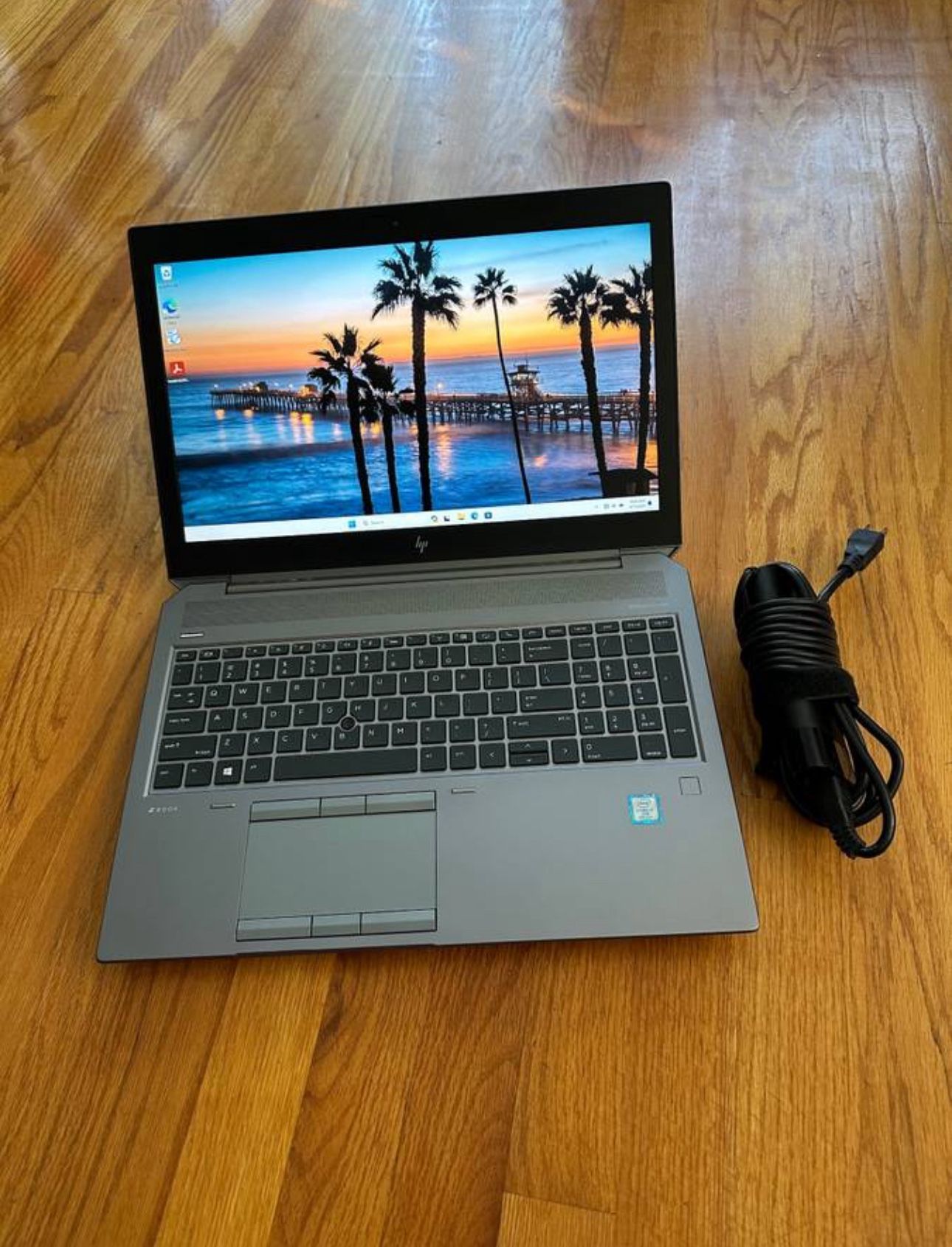 15.6 inches HP Zbook G6 Laptop Win11 Pro i7 9850H 6-Cores @2.6Ghz RAM 32Gb SSD 256Gb & 500Gb Nvidia T1000 Microsoft Office 2021 Workstation