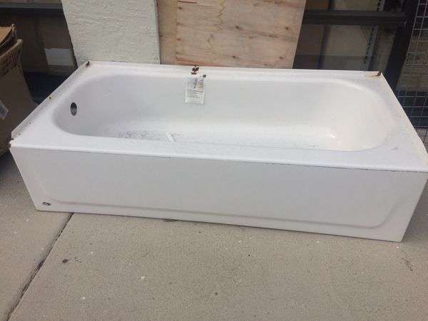 54in bath tub for Sale in Clearwater, FL - OfferUp
