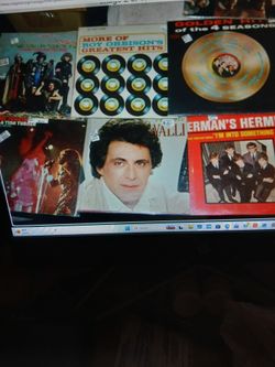 LARGE RECORD COLLE TION ROCK AND COUNTRY PRICES START AT$3 ON UP