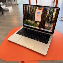 Apple 14” MacBook Pro M1 Pro Chip 32GB Ram 512SSD! 90 day warranty! We offer financing!