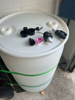 55 gallon drum  with brand new spigot and hole saw!!!!!!  Everything you need