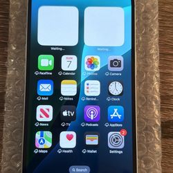 iPhone 15 128GB UNLOCKED Green