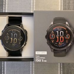 Garmin Fenix 8 - 47mm - AMOLED - Sapphire - Titanium Carbon Grey DLC - Excellent 