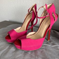 Women’s Pink Velvet High Heels Size 9 1/2