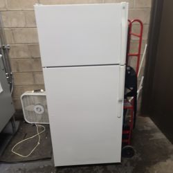 Refrigerator  Ge