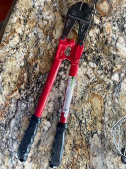 Bolt cutter 18”