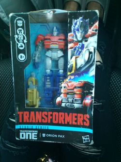 Transformers Studio Series : Orion Pax