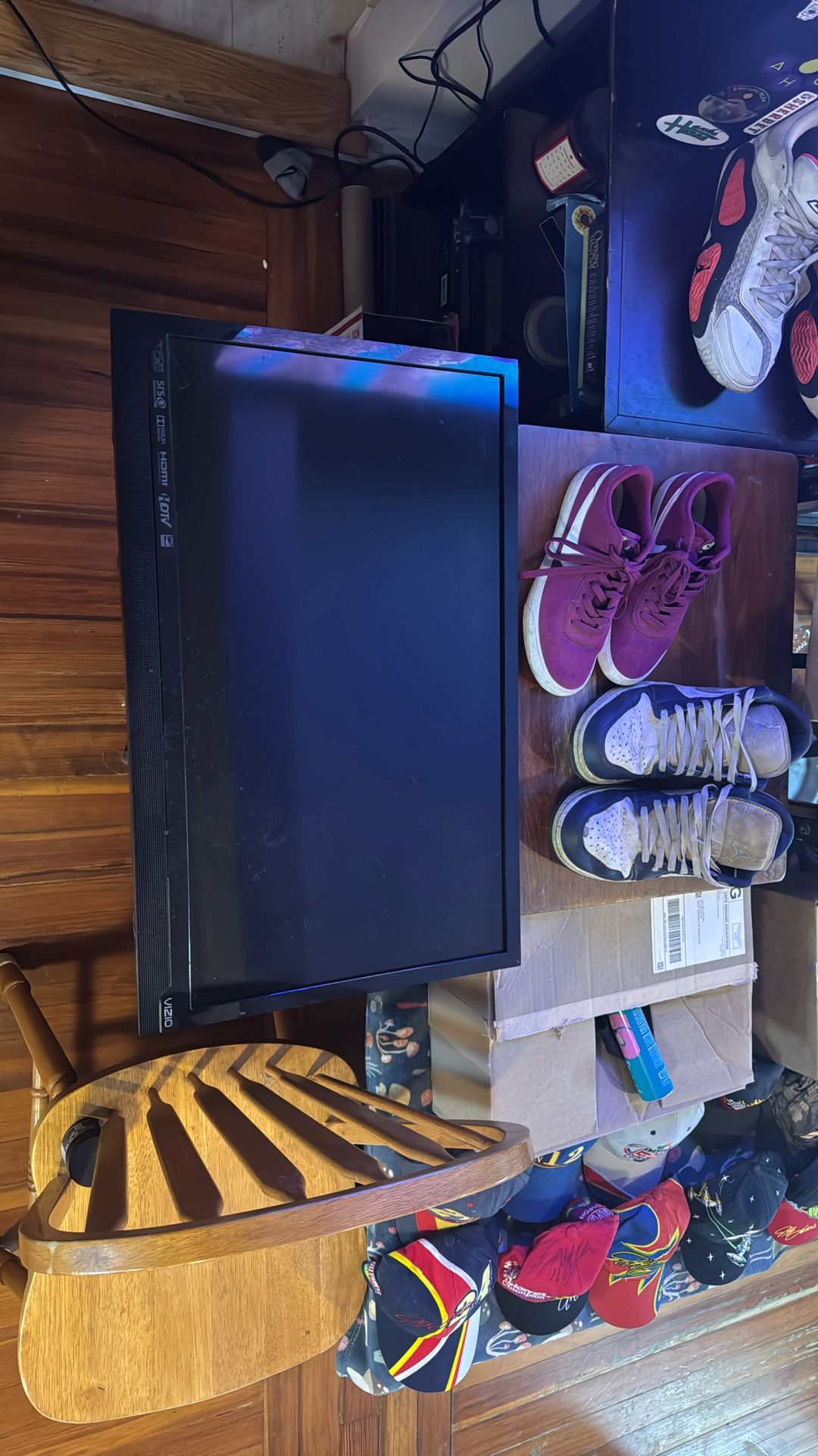 Vizeo 28 Inch Tv Hd Works Great