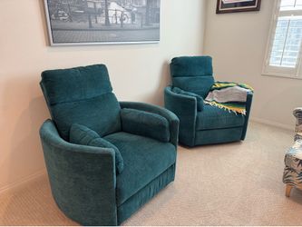 Turquoise recliners