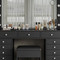 Brand New 15 Drawer Vanity Black