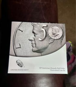 Two mint coin sets from 2014 $30