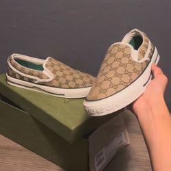 GUCCI SHOES