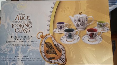 Alice Through The Looking Glass Tea Set