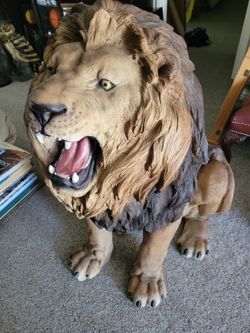 LIFESIZE STATUE LION KING STATUE RARE ROARING SITTING JUNGLE