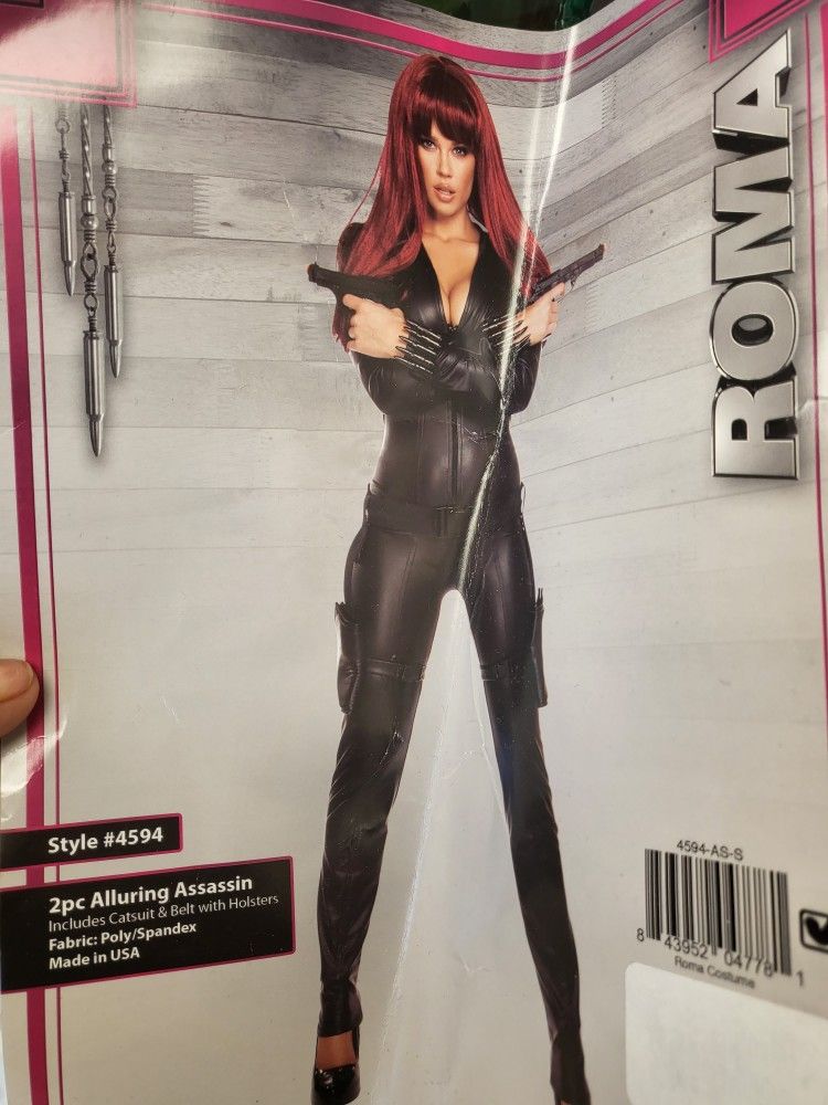 Allurin Assasin Costume Small