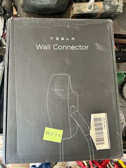 Tesla wall connector charger