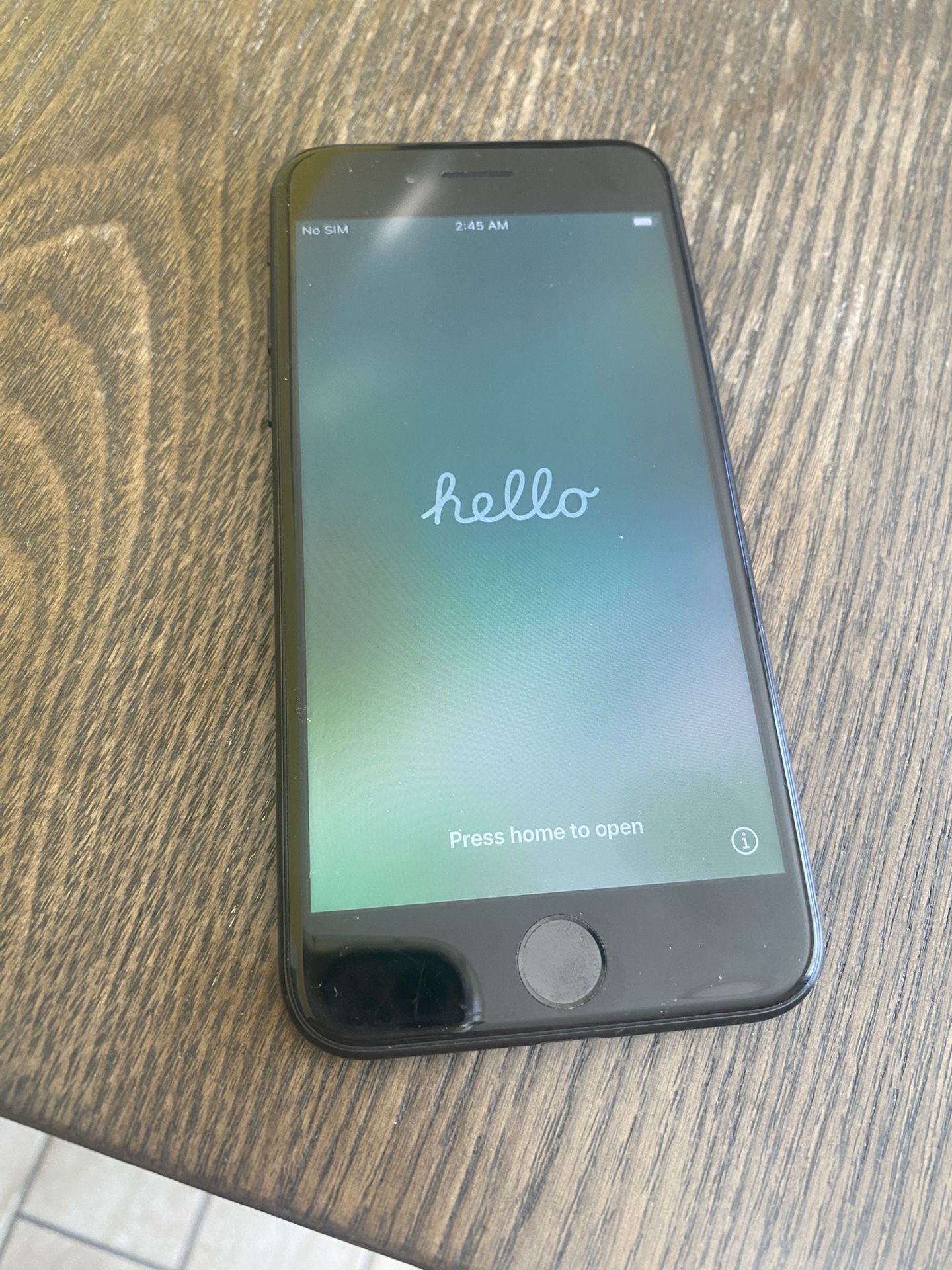 Apple IPhone 7 32 GB unlocked for all carriers 