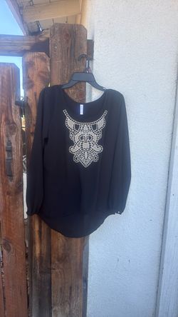 Women’s dress shirt