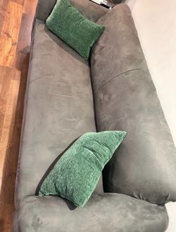 Couch set