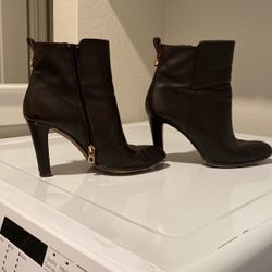Used Brown Coach Boots 8.5