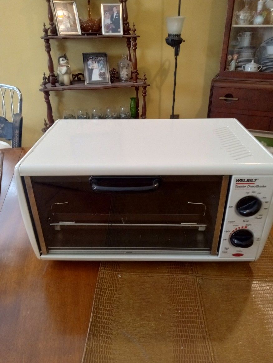 Welbilt Toaster Oven / Broiler Model Tb550