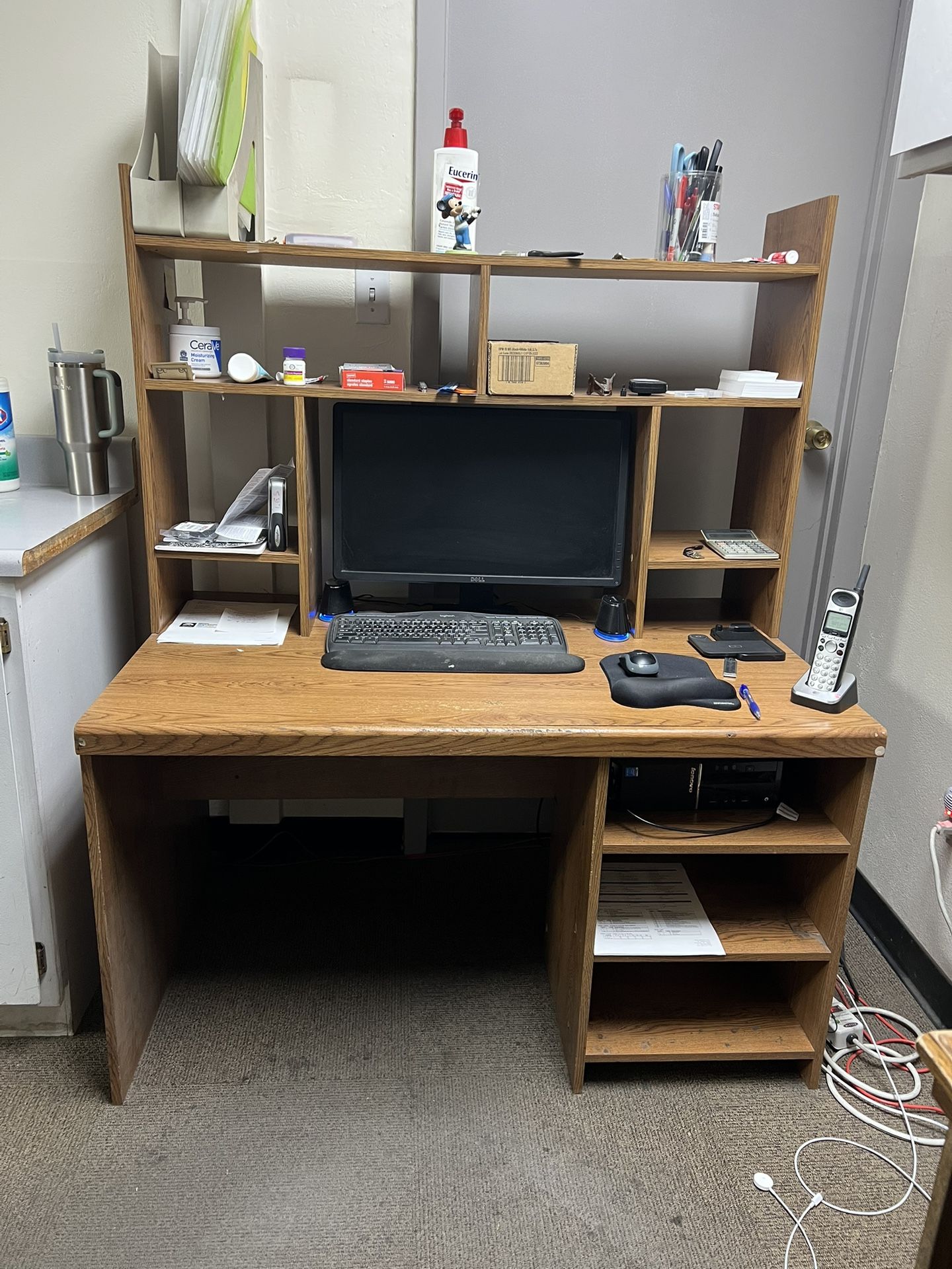 FREE desk with hutch. Read Description