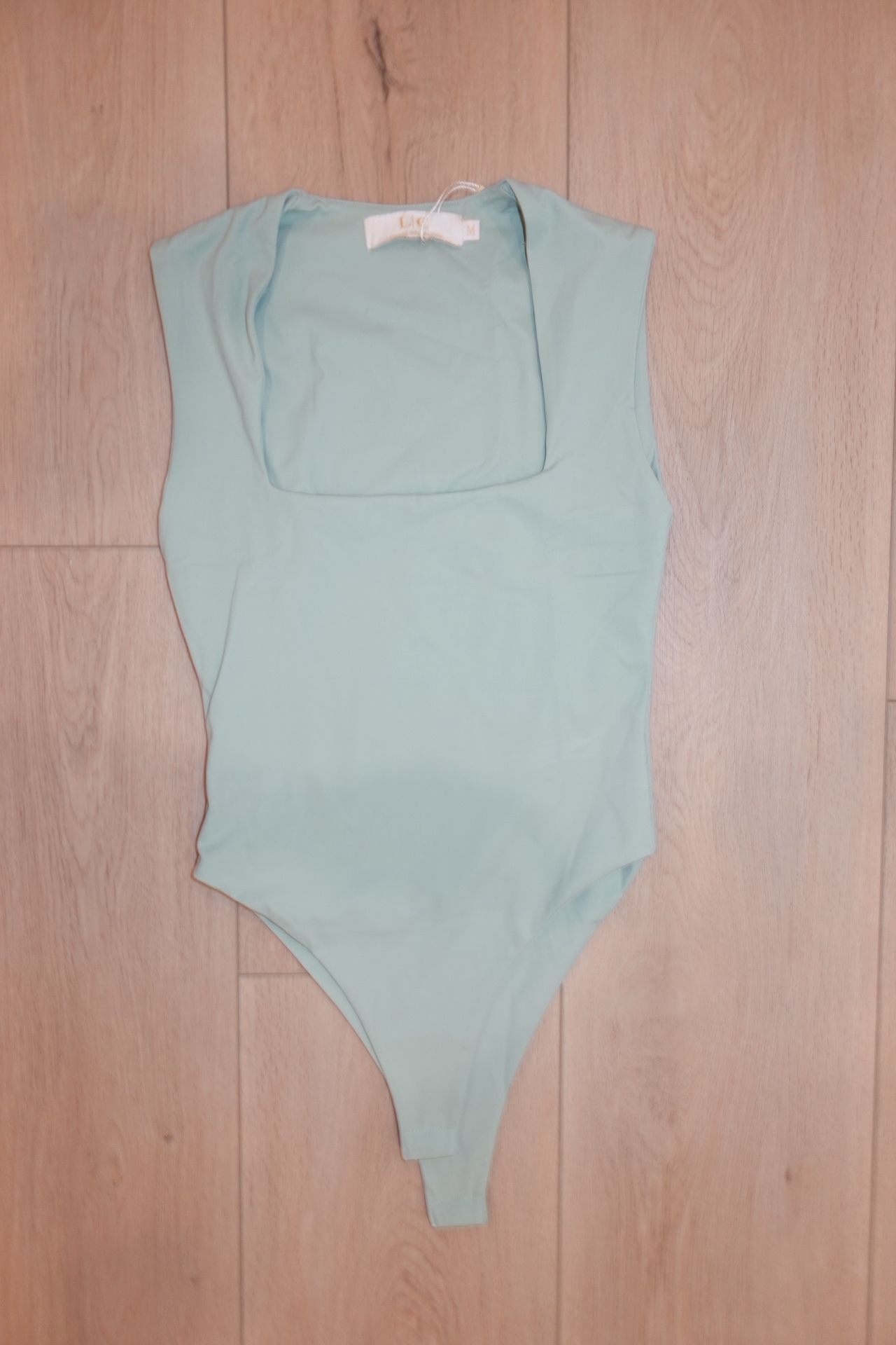 (NEW/NEVER WORN) WOMENS BODYSUIT