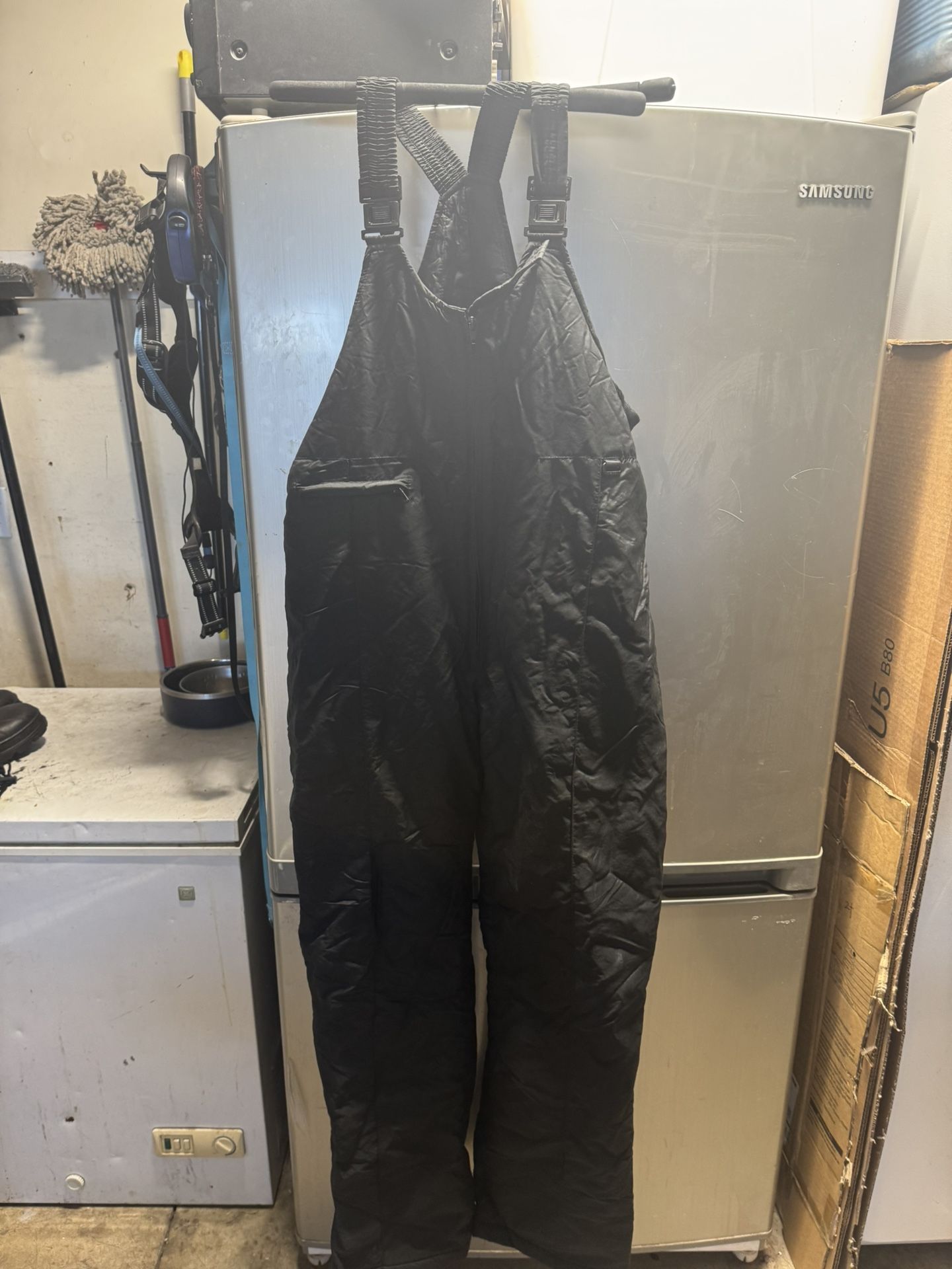 Adult Snow Bob - Black & Size 2XL