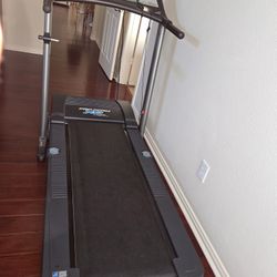 Pro-Form XP 580s Crosstrainer TREADMILL 